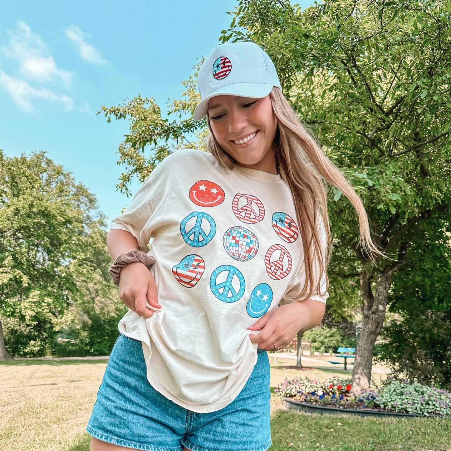 Red, White, & Retro Tee